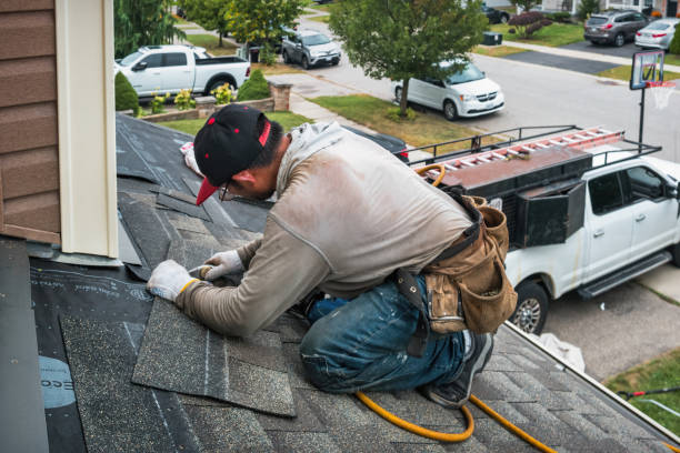 Professional Roof Installation technician working in Honor, MI